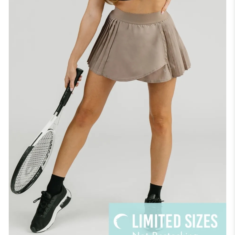 ZYIA Tan Mini Skirt